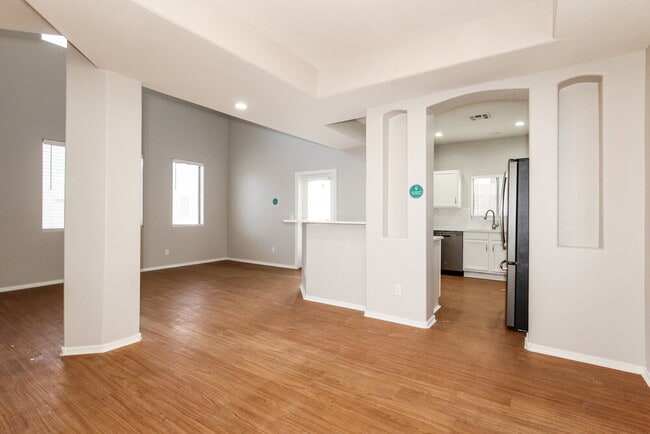 Building Photo - 22231 N 29th Dr