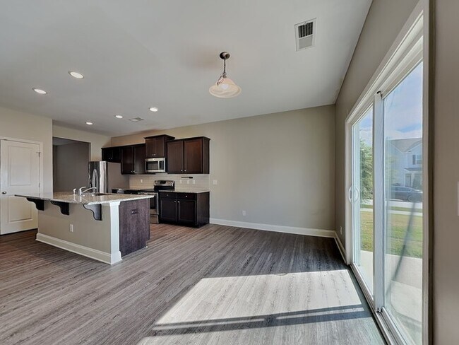 Foto del edificio - 3713 Massey Ridge Ct