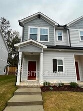 Building Photo - 7038 Hummingbird Dr