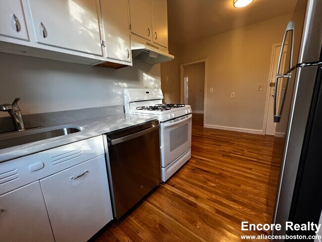 Foto del edificio - 91 Longwood Ave
