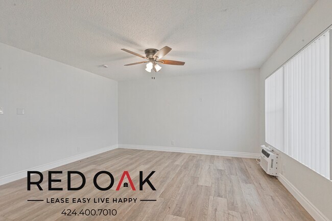 Building Photo - Beautiful One Bedroom with Large Windows, ...