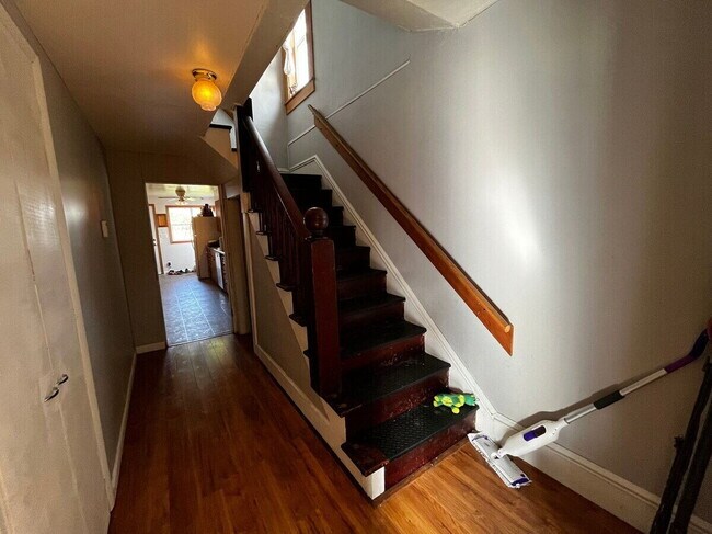 Foto del edificio - 5BR Home Minutes to WWU – Pre-Leasing Sept 2026