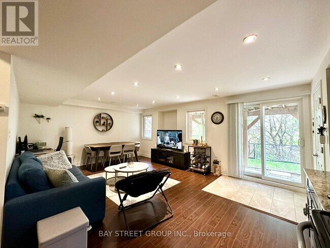 Photo du bâtiment - 58 Lebovic Dr