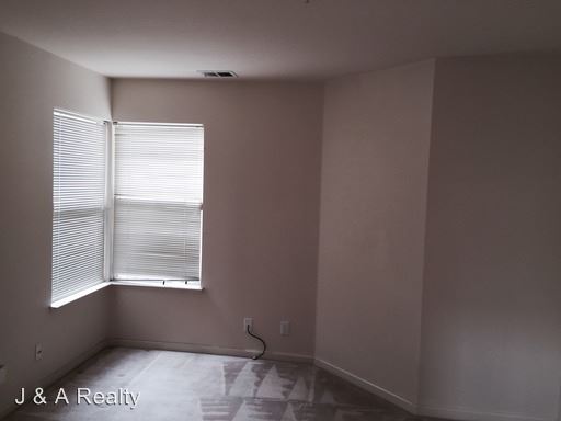 Building Photo - 2882 Montair Way