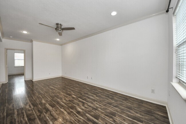 Building Photo - 3738 Lehall St