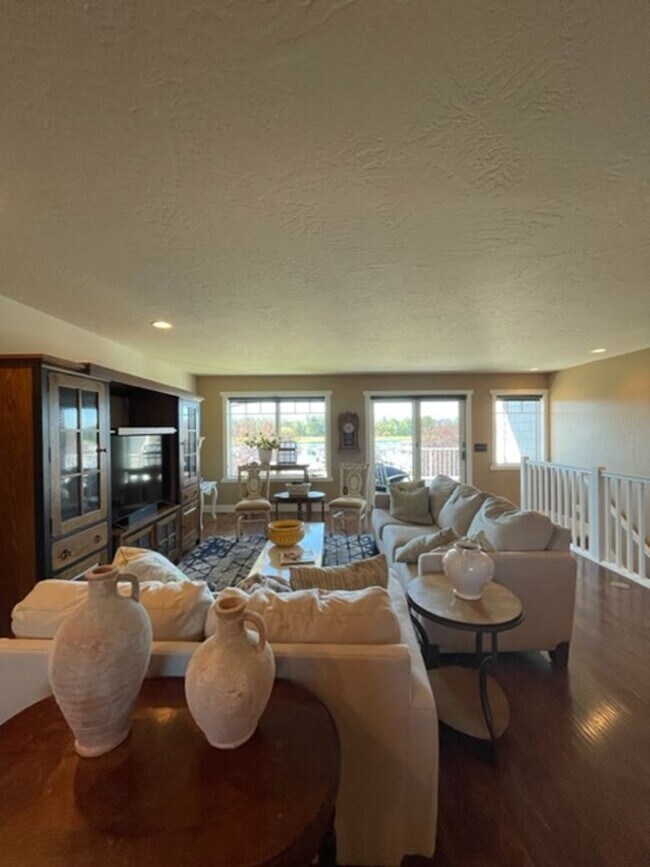 Foto del edificio - 2 br, 2.5 bath House - 2024 Marina Court