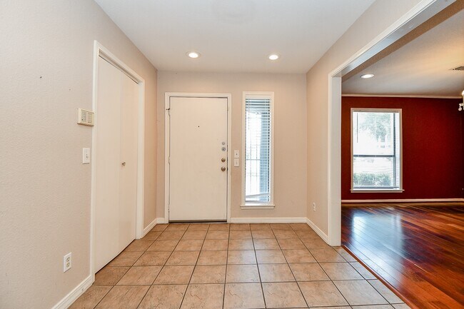 Foto del edificio - 11906 Pepperdine Ln