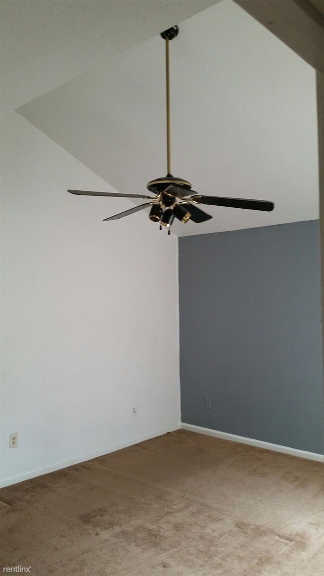 Building Photo - 5783 Easthampton Dr