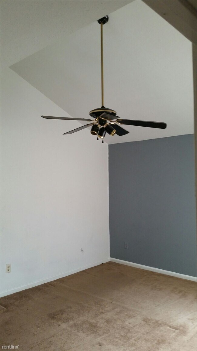 Foto del edificio - 5783 Easthampton Dr