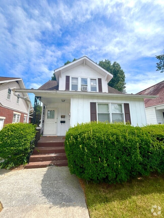 Building Photo - 40 W Caracas Ave