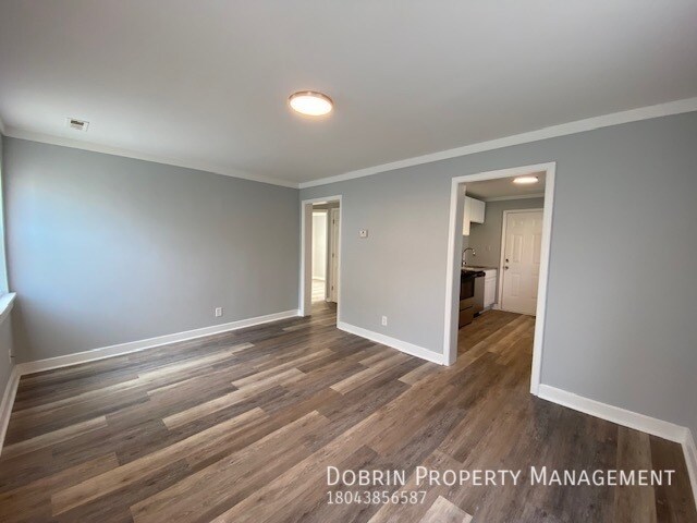 Building Photo - 1705 Tyler St