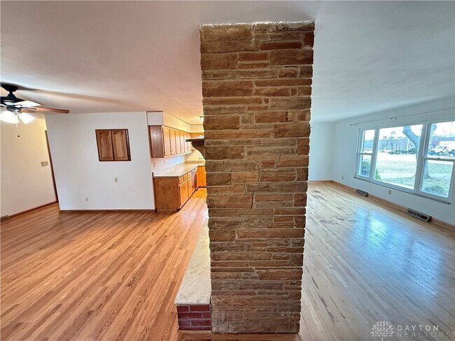 Foto del edificio - 3641 Maxton Rd