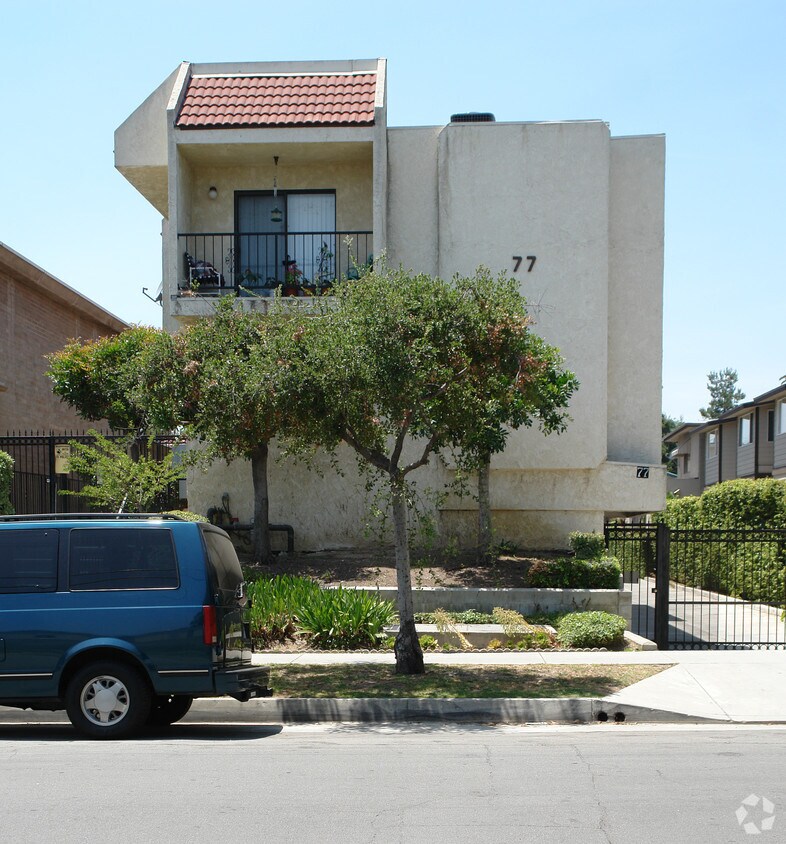 Foto del edificio - 77 Colorado Blvd