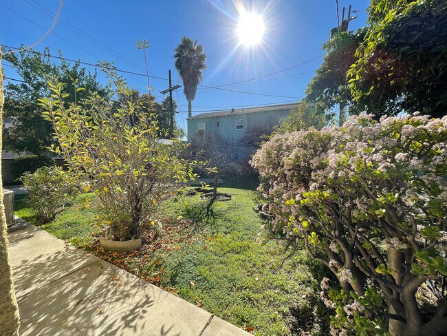 Foto del edificio - 6516 Leland Way