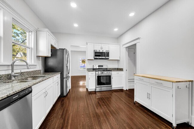 Foto del edificio - 308 N Jefferson St