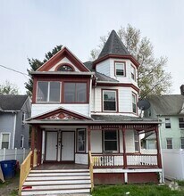 Building Photo - 223 Cottage St