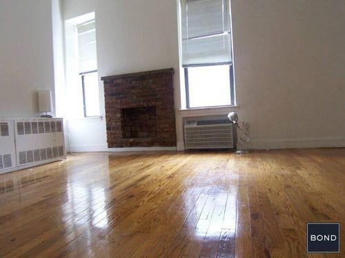Building Photo - 399 E 78th St