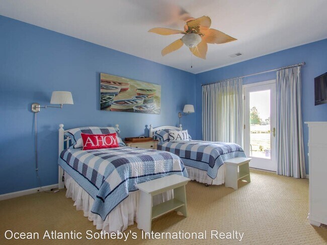 Building Photo - 4 br, 3.5 bath House - 27606 S Nicklaus Ave