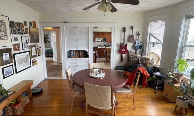 Foto del edificio - 81 Clarendon Ave