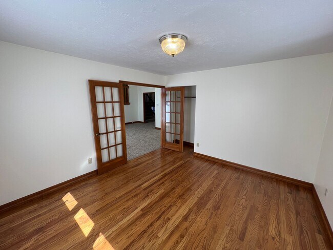 Foto del edificio - Beautiful Tri-Level on 1/3 Acre!!