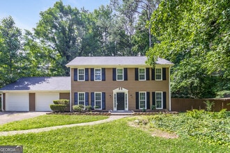 Building Photo - 320 Sumter Dr NE