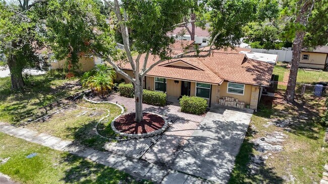 Foto del edificio - 7916 Woodgrove Cir