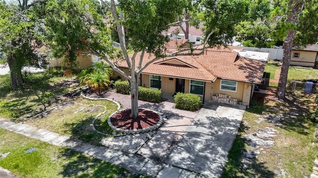 Photo - 7916 Woodgrove Cir House