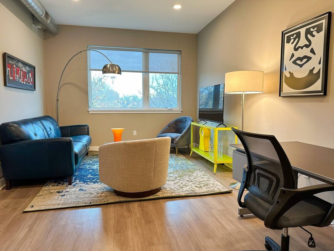 Foto principal - 630 S Goodman St