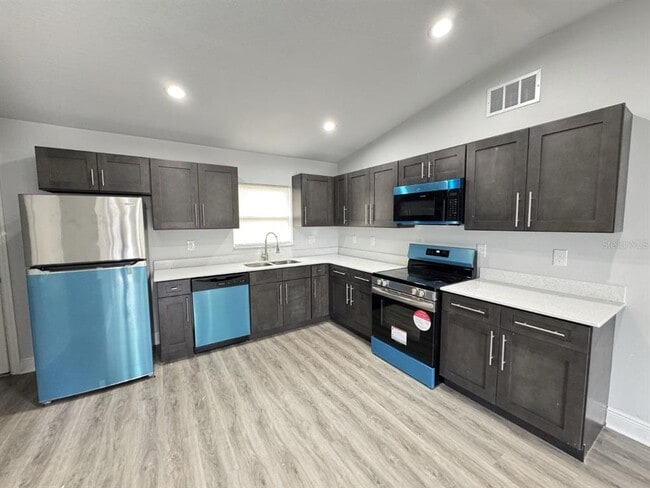 Foto del edificio - 399 Quentin Ave NW