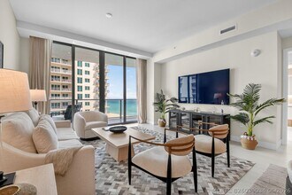 Building Photo - 3100 N Ocean Dr