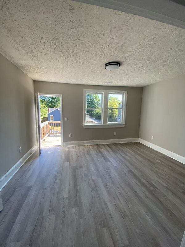 Foto del edificio - 5115 Salem St