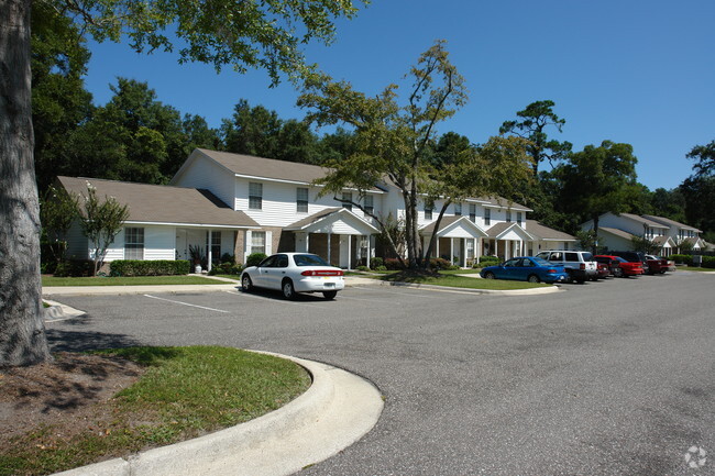 Building Photo - Post Oak Apartments