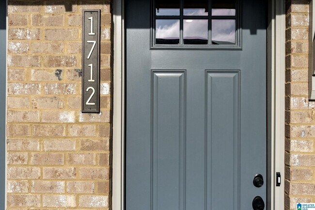 Foto del edificio - 1712 MEERSTONE Ln