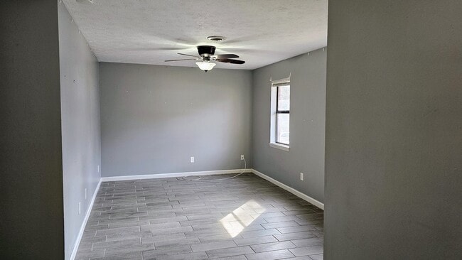 Building Photo - 125 St Andrews Ct