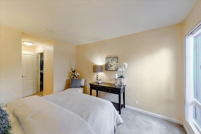 Foto del edificio - 456 Dempsey Rd