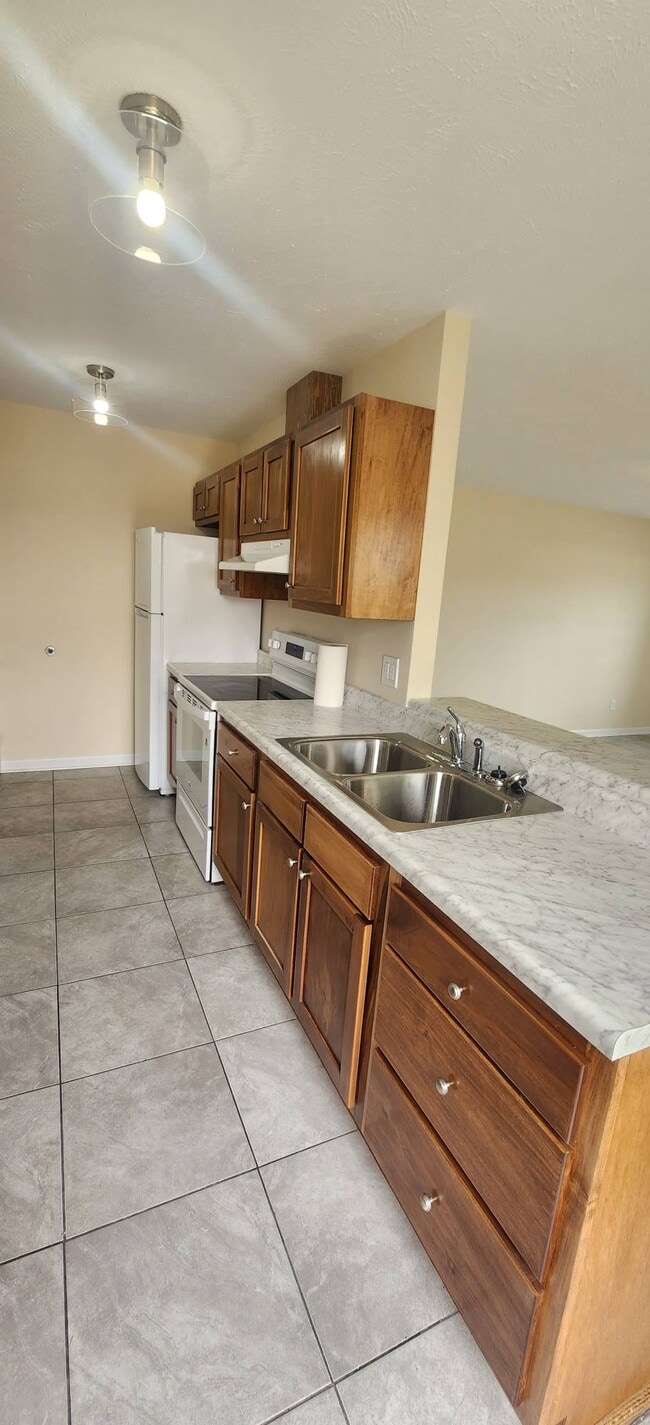 Building Photo - 3934 Evergreen Dr