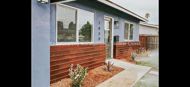 Building Photo - AVAILABLE JULY - Newly Remodeled 4 Bedroom...