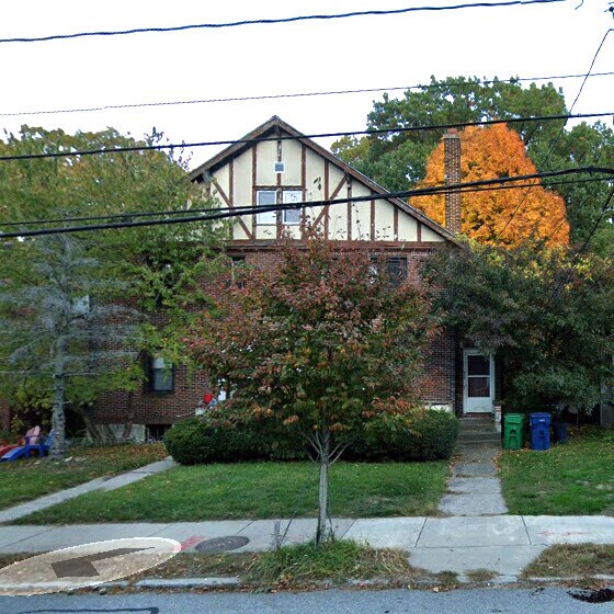 444 Lowell Ave Unit 1, Newton, MA 02460 Condo for Rent in Newton, MA