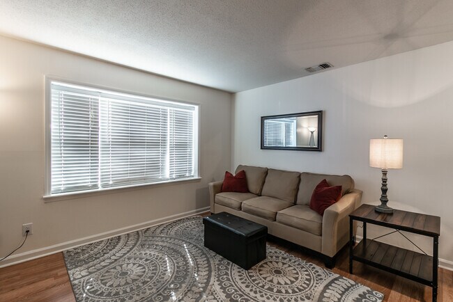 Foto del edificio - 2079 Woodlawn Dr SW