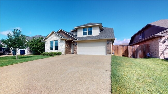 Photo - 923 Emerald Dove Ave House