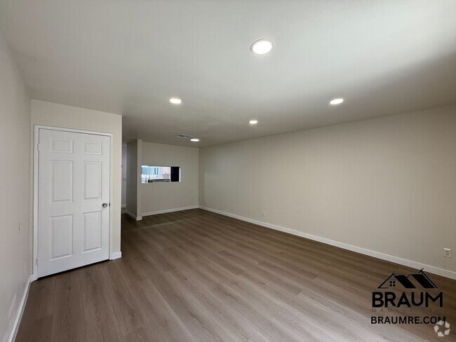 Building Photo - 14257 Friar St