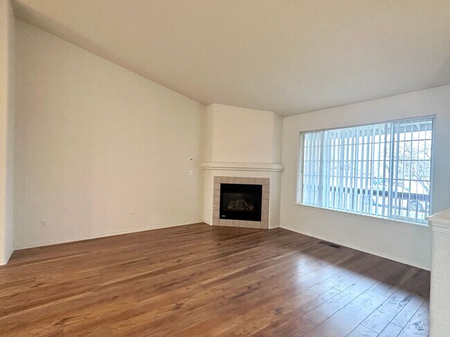 Foto del edificio - Charming 3Bed 2Bath Home in Madras, OR!