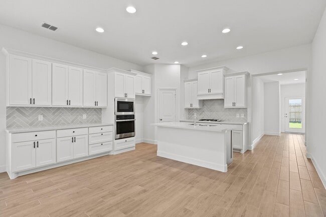 Foto del edificio - 16310 Rock Hollow Bend Ln
