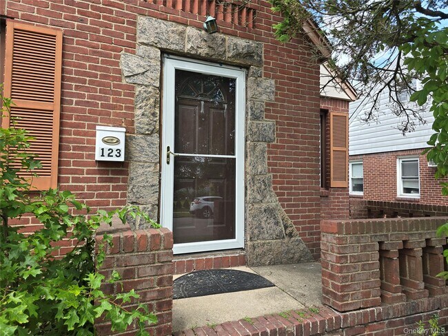 Foto del edificio - 123 Nugent St