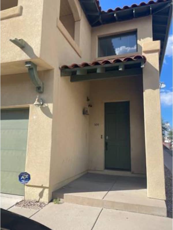 Building Photo - 635 Harvill Dr