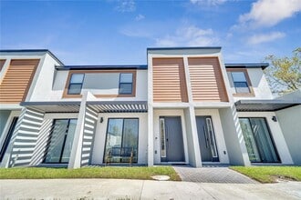 Building Photo - 3205 Energy Dr