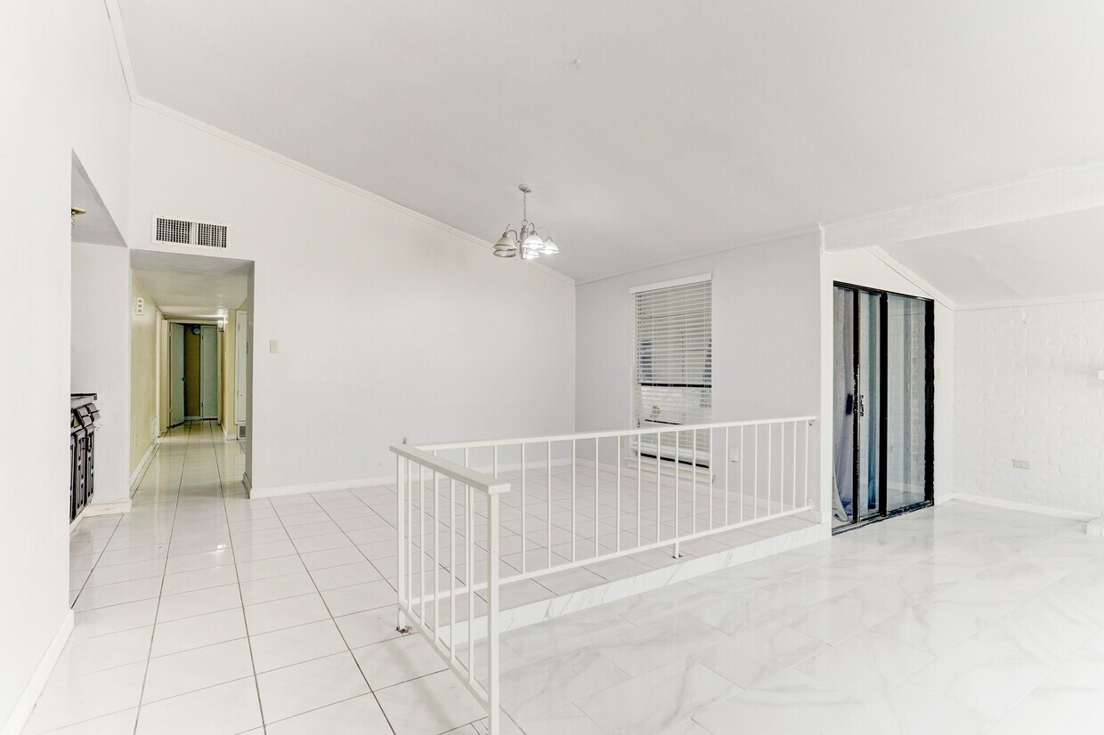 Foto del edificio - 15530 Camino Del Sol Dr