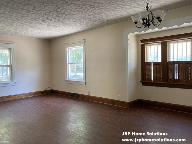 Foto del edificio - 3 br, 2 bath House - 214 N Bowen St