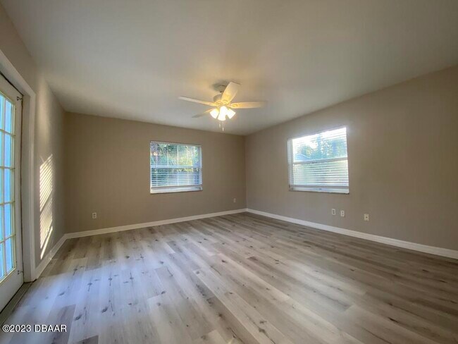 Building Photo - 888 Willow Run