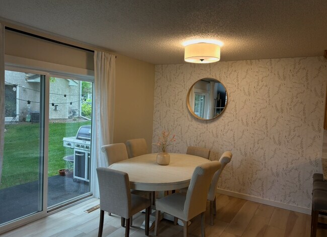 Foto del edificio - 5419 Fawn Meadow Curv SE